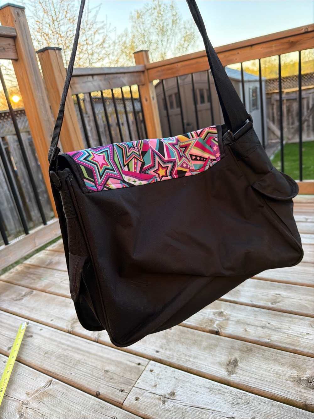 Skechers Star Print Messenger Bag Laptop School Crossbody Pink Black - Picture 11 of 12